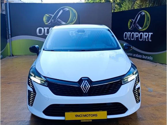 2023 RENAULT CLİO 1.0 TCE Equilibre*KAPUT*TAVAN*BAĞAJ BOYASIZ