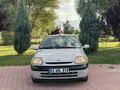 Nadir kalan temizlerden CLİO 2