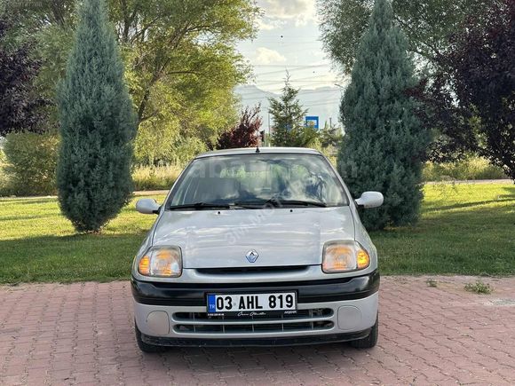 Nadir kalan temizlerden CLİO 2