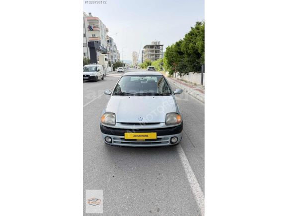 AK MOTORS'DAN 2000 1.4 CLİO