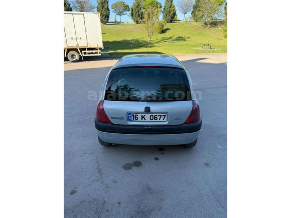 RENAULT CLIO 1.4 RTA