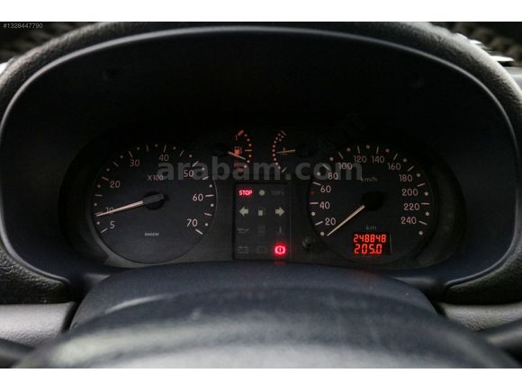 YAZGI OTOMOTİV 2000 CLİO MASRAFSIZ AİLE ARACI