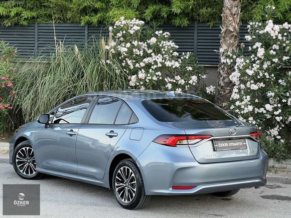 2025-TOYOTA COROLLA VİSİON PLUS HATASIZ(22.100KM)