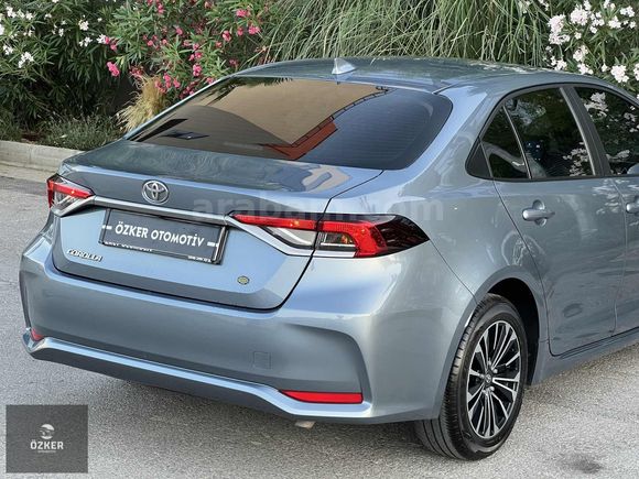 2025-TOYOTA COROLLA VİSİON PLUS HATASIZ(22.100KM)