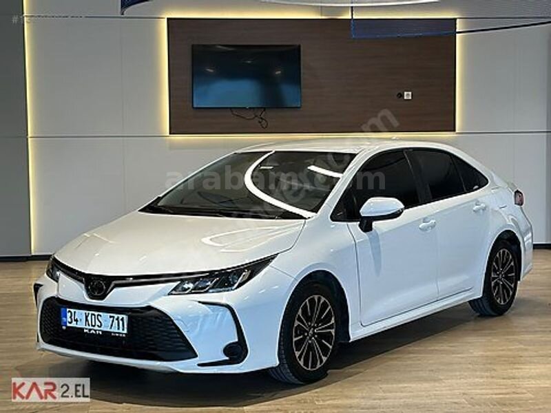 Galeriden Toyota Corolla 1.5 Vision Plus 2024 Model İstanbul 17.000 km Beyaz
