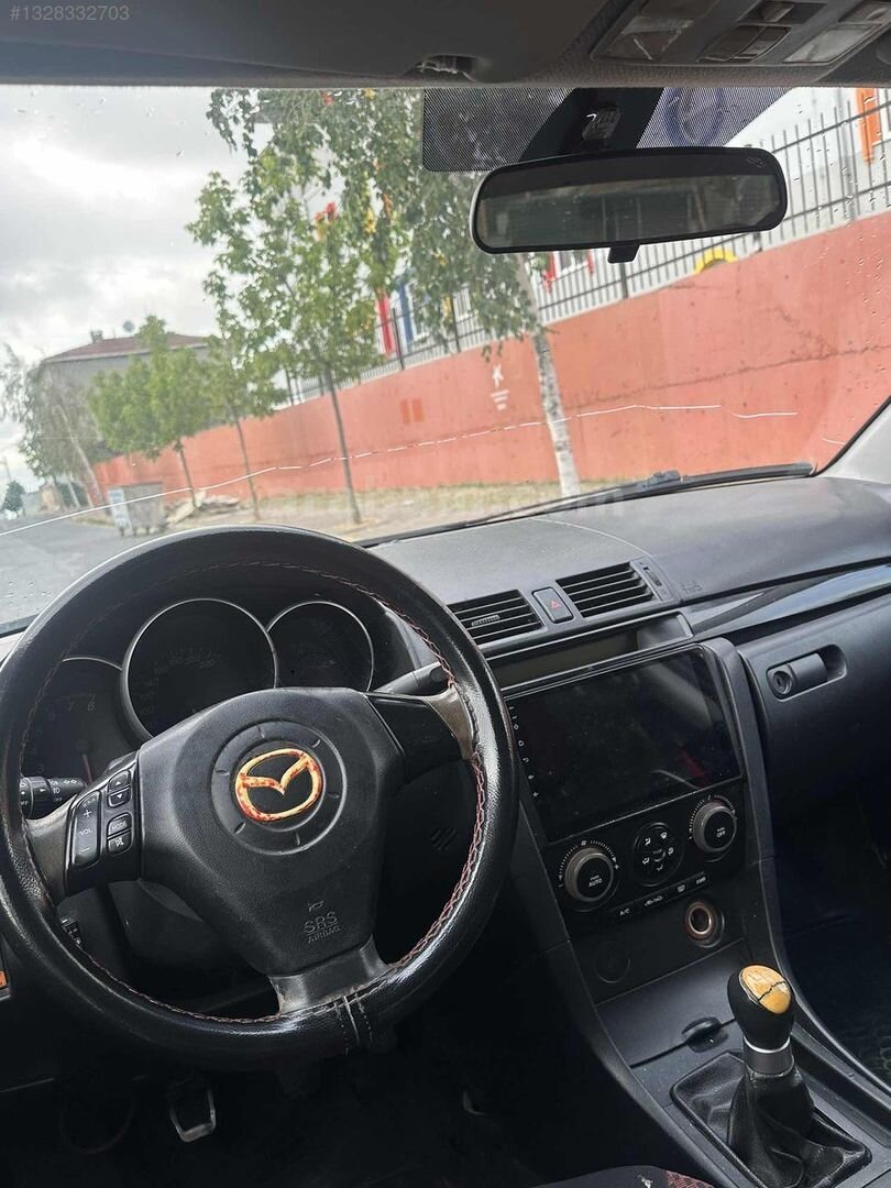 Galeriden Mazda 3 1.6 Base 2006 Model İstanbul 305.000 km Siyah 6