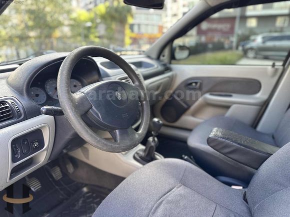 HAZAR AUTO'DAN ORİJİNAL KLİMALI RENAULT CLİO -12 KK TAKSİT