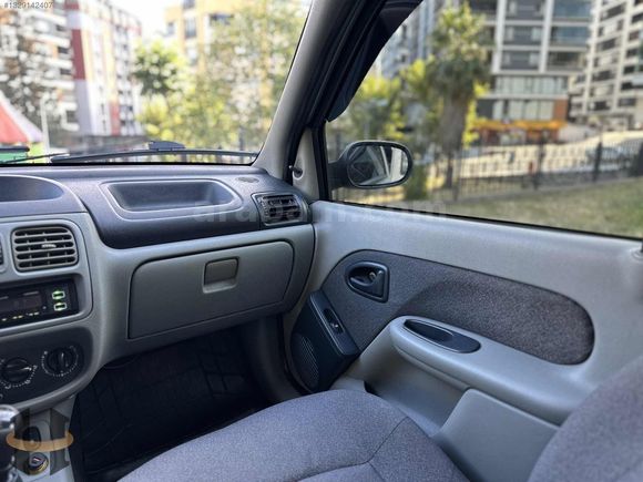 HAZAR AUTO'DAN ORİJİNAL KLİMALI RENAULT CLİO -12 KK TAKSİT