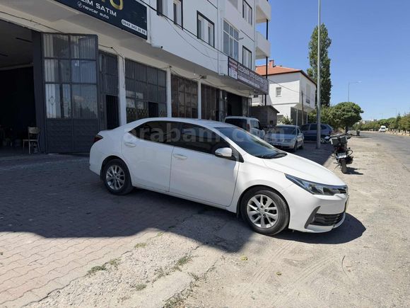NEVCAR AUTO 2018 COROLLA 156.000 KM