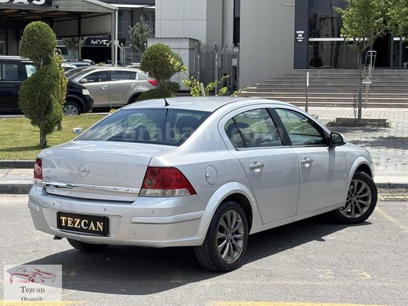 2011 MODEL ASTRA ENJOY 111. YIL 160 BİN KM'DE OTOMATİK