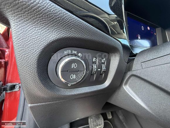 EROL AUTO İLK ELDEN ÇİFT RENK 20 BİN KM CORSA KREDİ VADE İMKANI