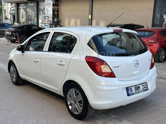 180 BİNDE ORJINAL KM HASAR KAYITSIZ MASRAFSIZ TEMİZ AİLE ARACI