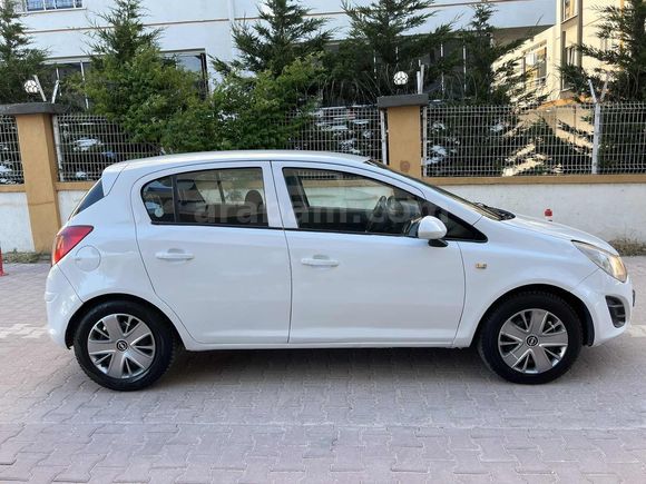 180 BİNDE ORJINAL KM HASAR KAYITSIZ MASRAFSIZ TEMİZ AİLE ARACI