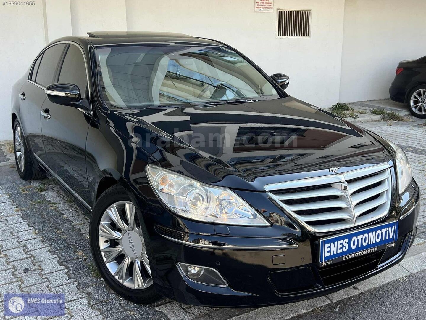 Galeriden Hyundai Genesis 3.8 2010 Model İstanbul 163.000 km Siyah 2