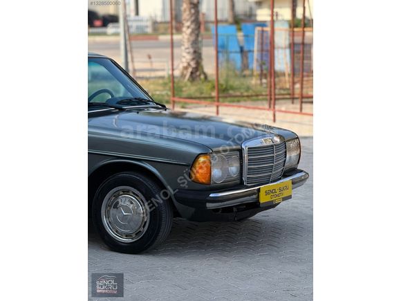 1979 MODEL MERCEDES-BENZ W123