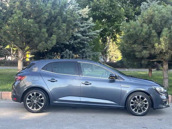 MURAT AUTO'DAN HATASIZ BOYASIZ TRAMERSİZ RENAULT MEGANE