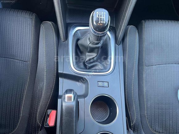 MURAT AUTO'DAN HATASIZ BOYASIZ TRAMERSİZ RENAULT MEGANE