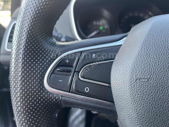 MURAT AUTO'DAN HATASIZ BOYASIZ TRAMERSİZ RENAULT MEGANE