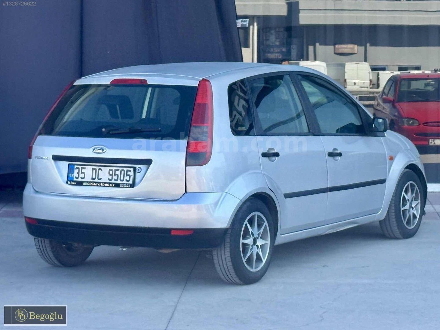 Galeriden Ford Fiesta 1.4 Comfort 2005 Model İzmir 244.000 km Gri 4
