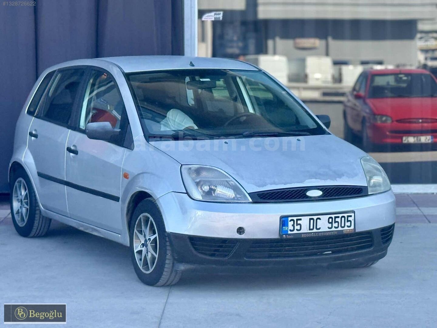 Galeriden Ford Fiesta 1.4 Comfort 2005 Model İzmir 244.000 km Gri 2