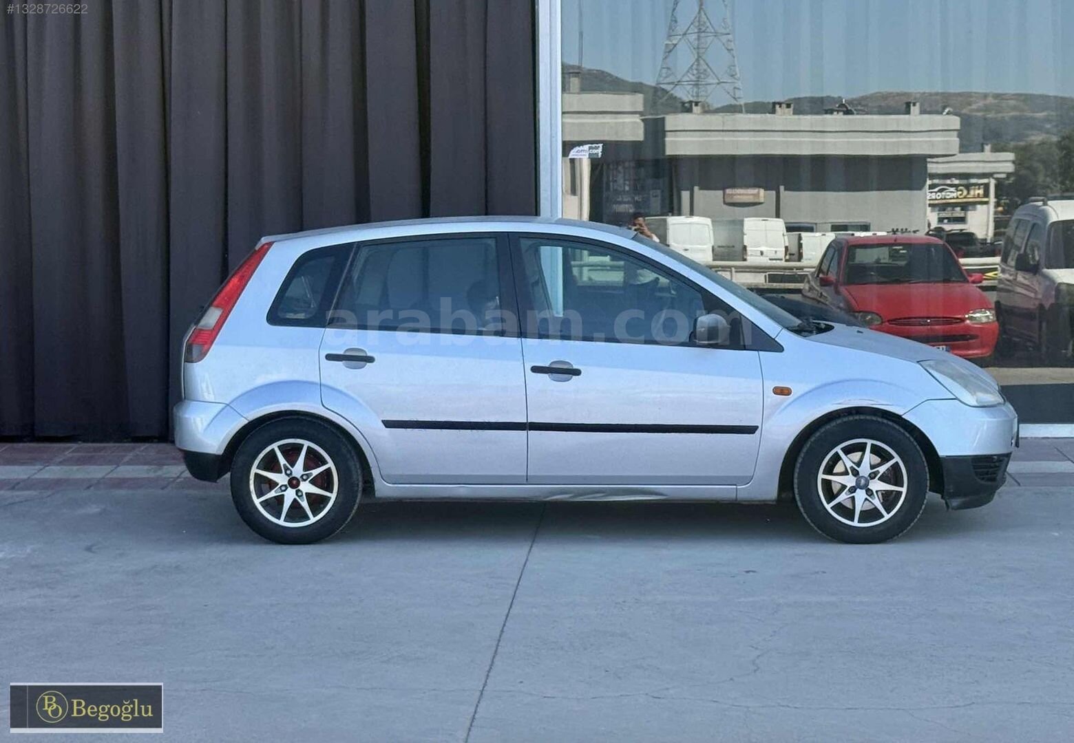 Galeriden Ford Fiesta 1.4 Comfort 2005 Model İzmir 244.000 km Gri 3
