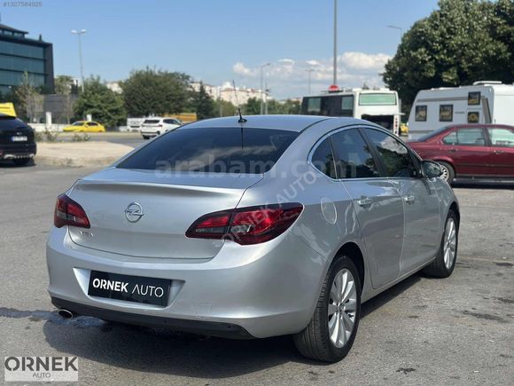 TR DE TEK OPEL ASTRA 2020 MODEL 19.000 BİN KM DE OTOMATİK