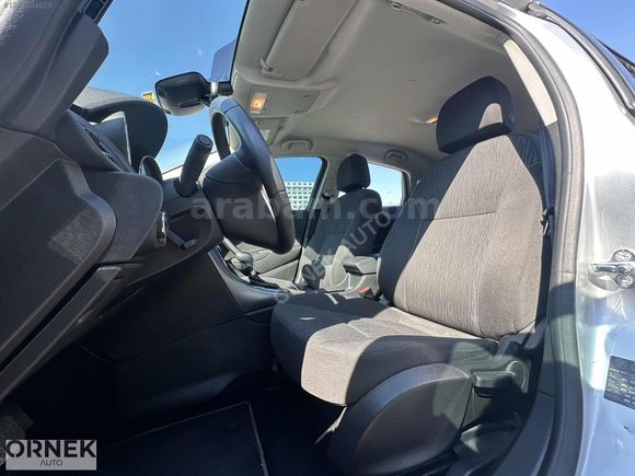 TR DE TEK OPEL ASTRA 2020 MODEL 19.000 BİN KM DE OTOMATİK