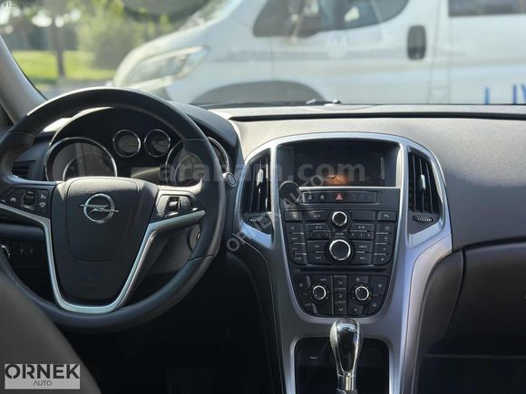 TR DE TEK OPEL ASTRA 2020 MODEL 19.000 BİN KM DE OTOMATİK