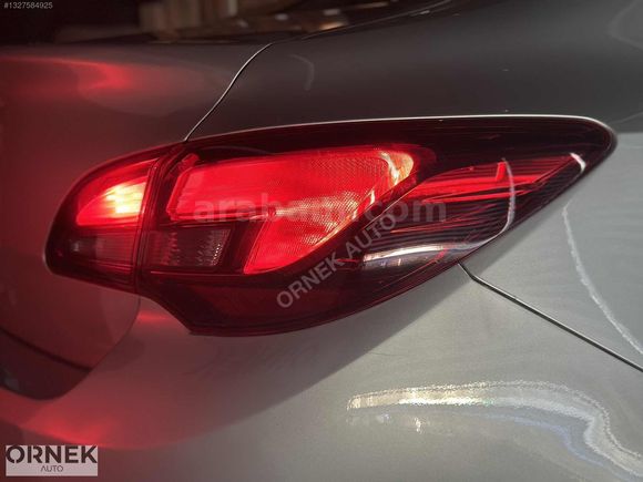TR DE TEK OPEL ASTRA 2020 MODEL 19.000 BİN KM DE OTOMATİK