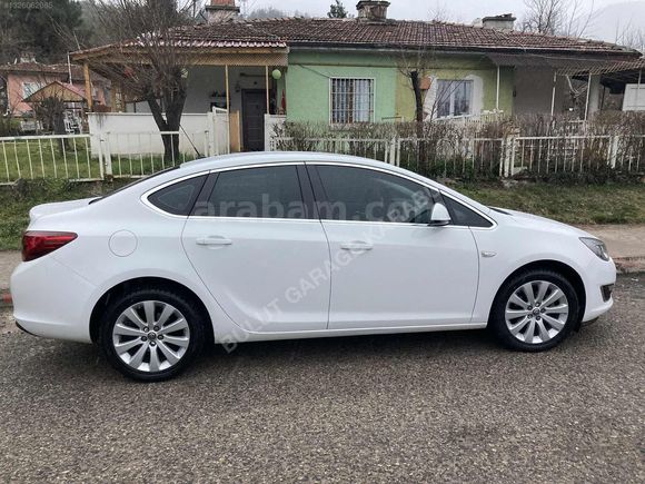 1.4 T ASTRA SPORT ELEGANS