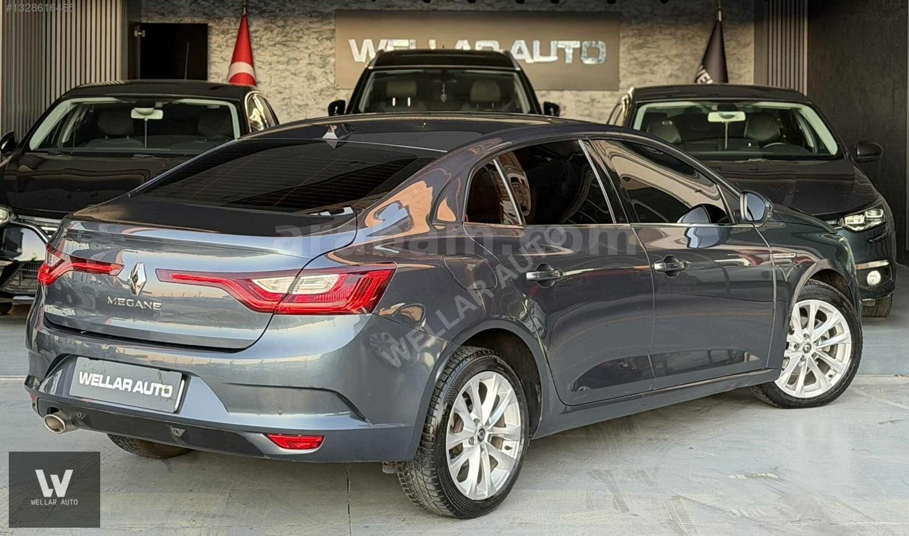 Galeriden Renault Megane 1.5 Blue DCI Icon 2019 Model İstanbul 184.000 km Füme 7