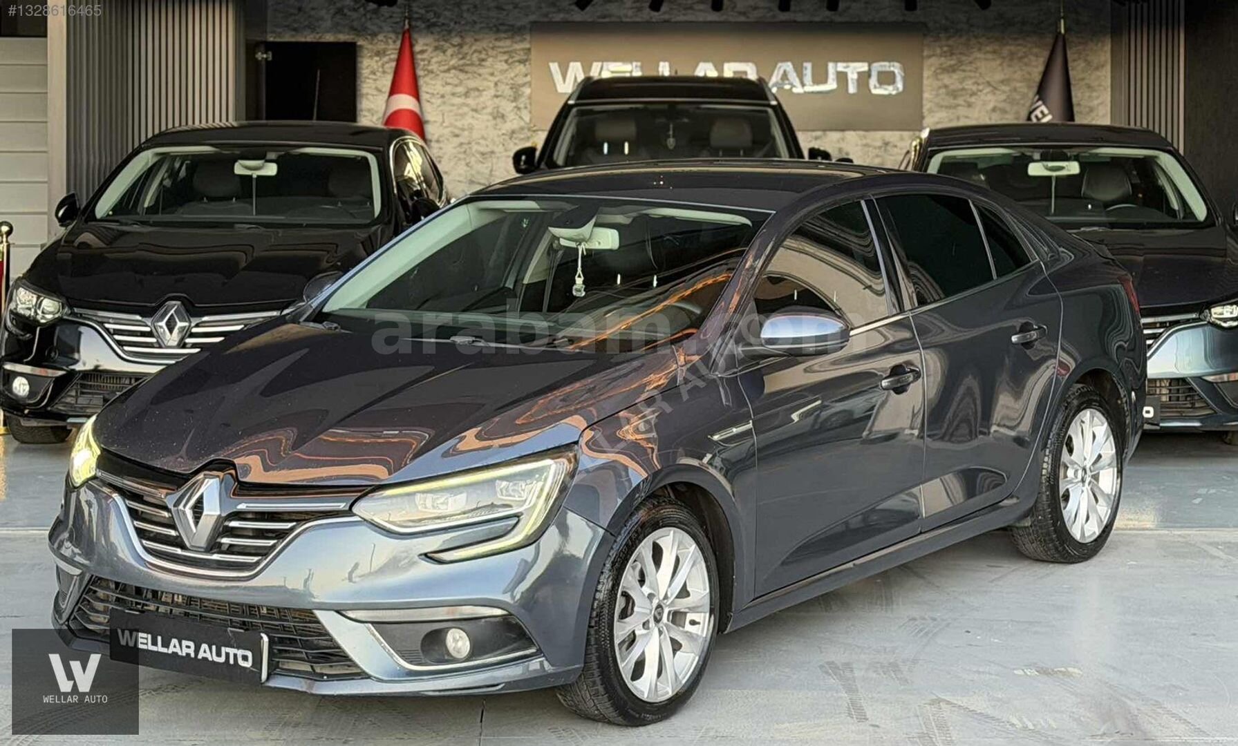 Galeriden Renault Megane 1.5 Blue DCI Icon 2019 Model İstanbul 184.000 km Füme 2