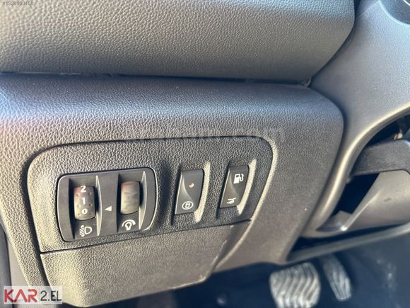 ESKİŞEHİR KAR 2. EL'DEN 2025 RENAULT MEGANE 1.5 ICON
