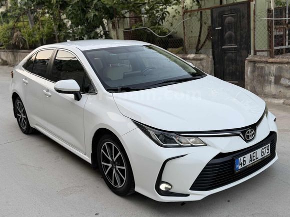2021 MODEL BOYASIZ ORJINAL 88 BİN KM'DE TOYOTA COROLLA VİSİON