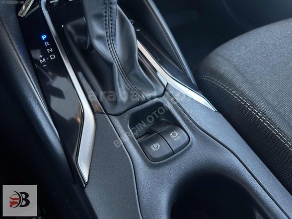 BARÇINDAN HATASIZ 2024 Toyota Corolla 1.5 Vision GERİ GÖRÜŞ EKRN