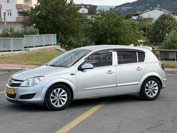 DEĞİŞENSİZ 1.3 DİZEL OPEL ASTRA BAKIMLI AİLE ARACI