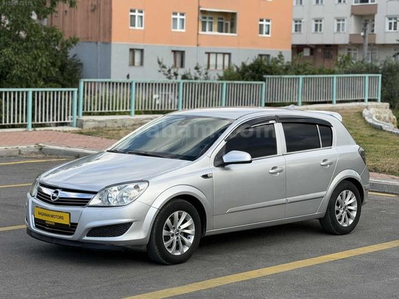 DEĞİŞENSİZ 1.3 DİZEL OPEL ASTRA BAKIMLI AİLE ARACI