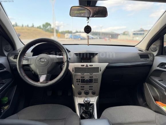 DEĞİŞENSİZ 1.3 DİZEL OPEL ASTRA BAKIMLI AİLE ARACI