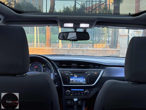 2014 MODEL 112 BİN KM AURİS CAM TAVAN ADVANCE SKYPACK
