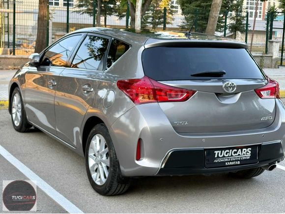 2014 MODEL 112 BİN KM AURİS CAM TAVAN ADVANCE SKYPACK