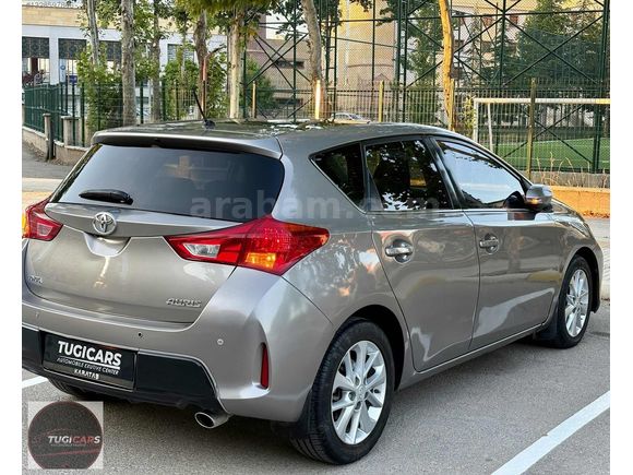 2014 MODEL 112 BİN KM AURİS CAM TAVAN ADVANCE SKYPACK