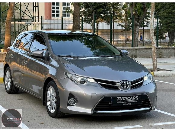 2014 MODEL 112 BİN KM AURİS CAM TAVAN ADVANCE SKYPACK