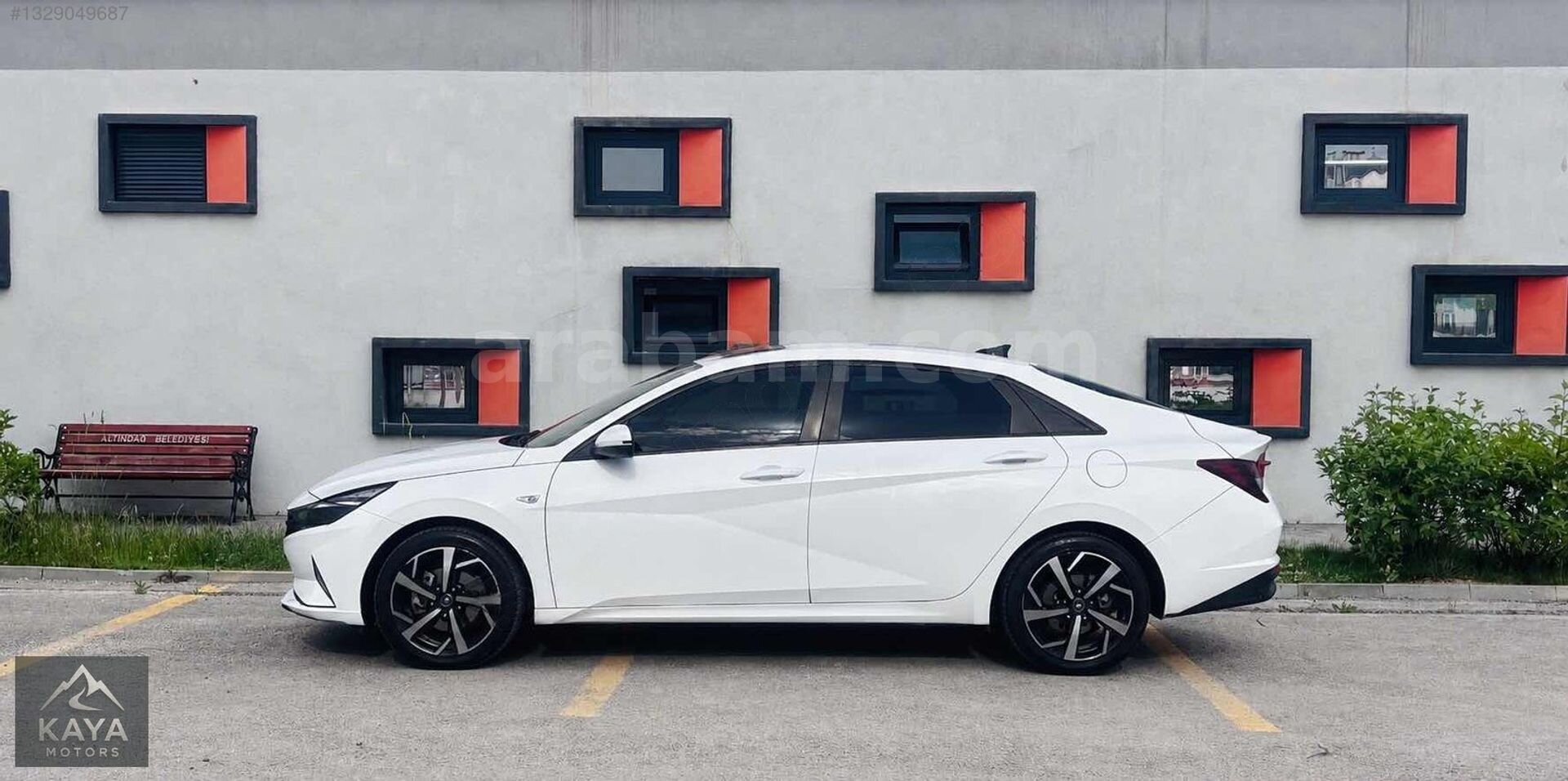 Galeriden Hyundai Elantra 1.6 MPI Style Comfort 2021 Model Ankara 218.000 km Beyaz 4