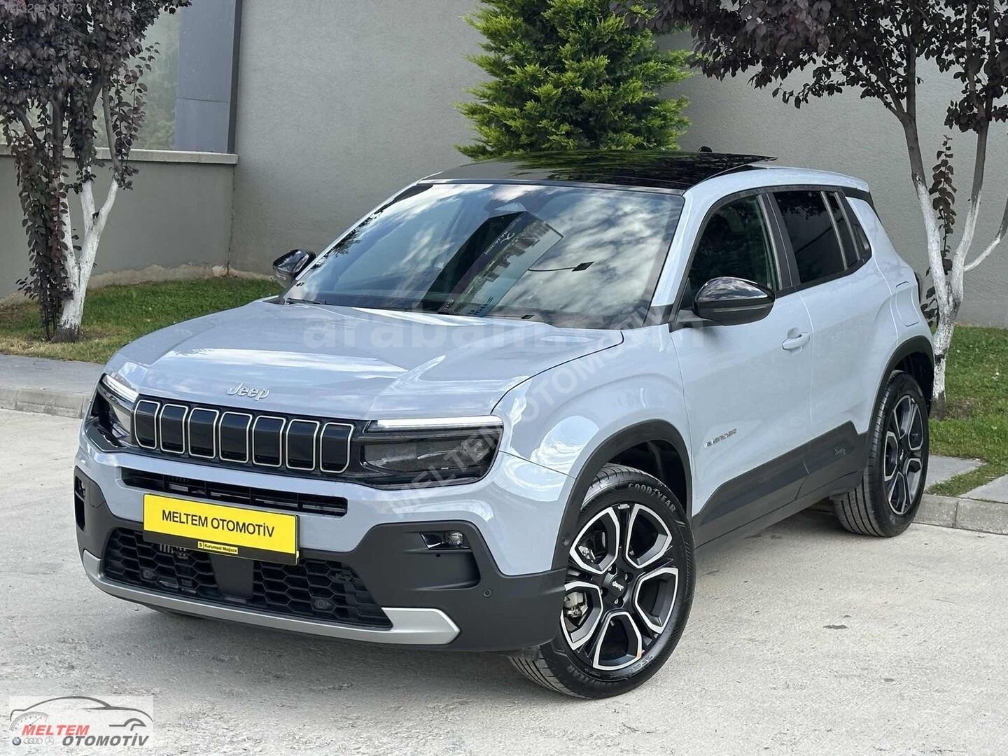 Galeriden Jeep Avenger Hybrid 1.2 Summit 2026 Model Ankara 7.000 km Gri 3