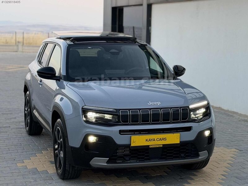 Galeriden Jeep Avenger Hybrid 1.2 Summit 2025 Model Kırşehir 24.000 km Gri