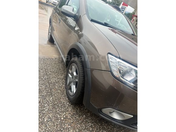 Sahibinden Dacia Sandero 0.9 TCe Stepway Easy-R 2020 Model 