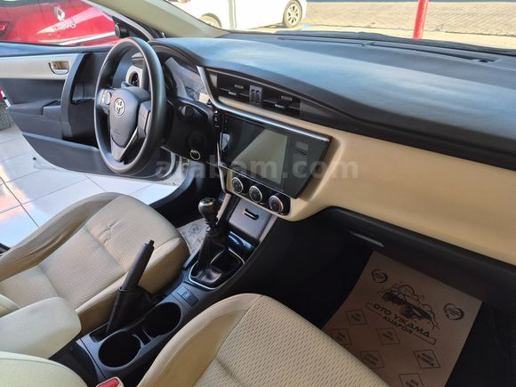 GÜLDALI'DAN HATASIZ 108000KM'DE 2017MODEL TOYOTA COROLLA