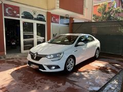 DEĞİŞENSİZ 3 PARÇA BOYALI MEGANE4 OTOMATİK VİTES SORUNSUZ