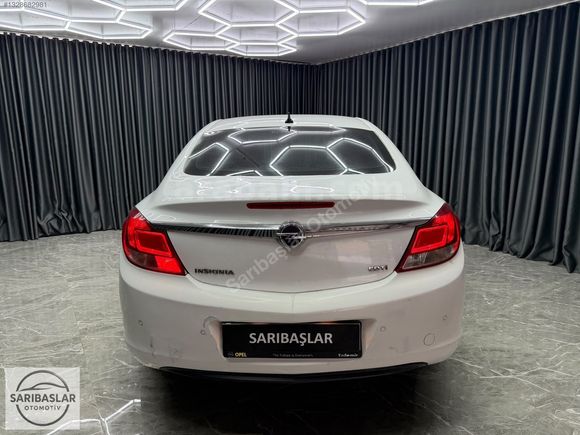 SARIBAŞLAR OTOMOTİV'DEN OPEL İNSİGNİA SUNROOFLU
