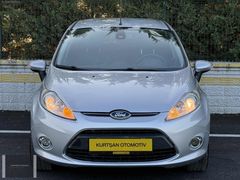 *FORD FİESTA TİTANİUM X KATLANIR AYNA DİJİTAL KLİMA HIZ SABİT**